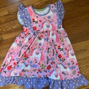 Girls dress